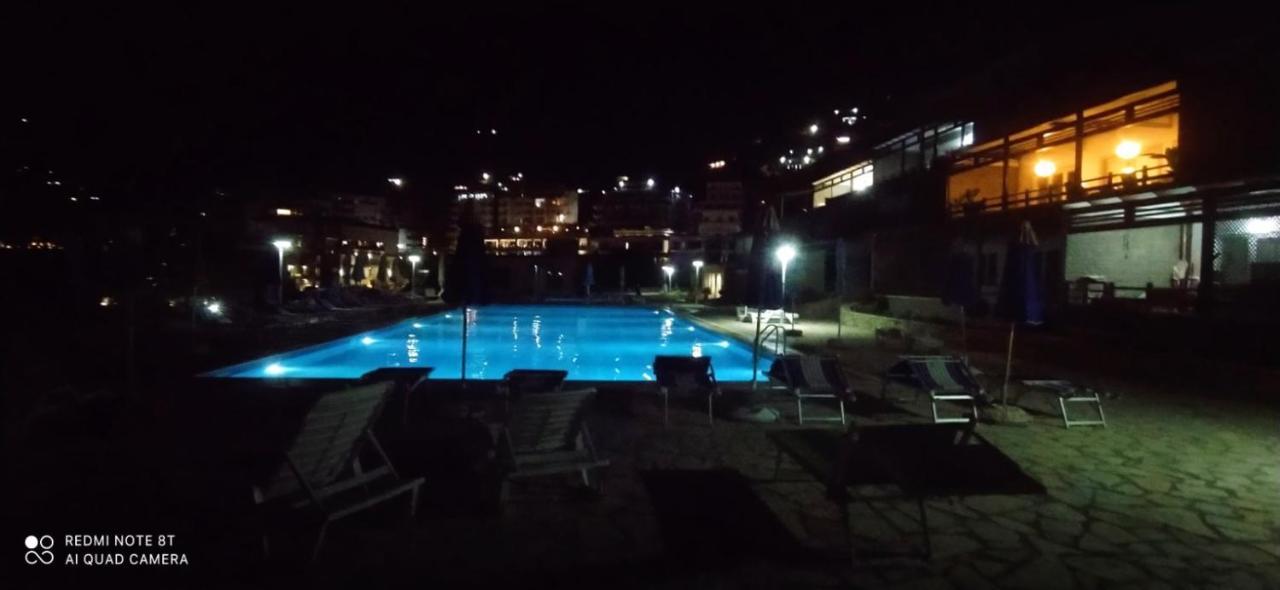 Matthews Beach House Vlorë 外观 照片