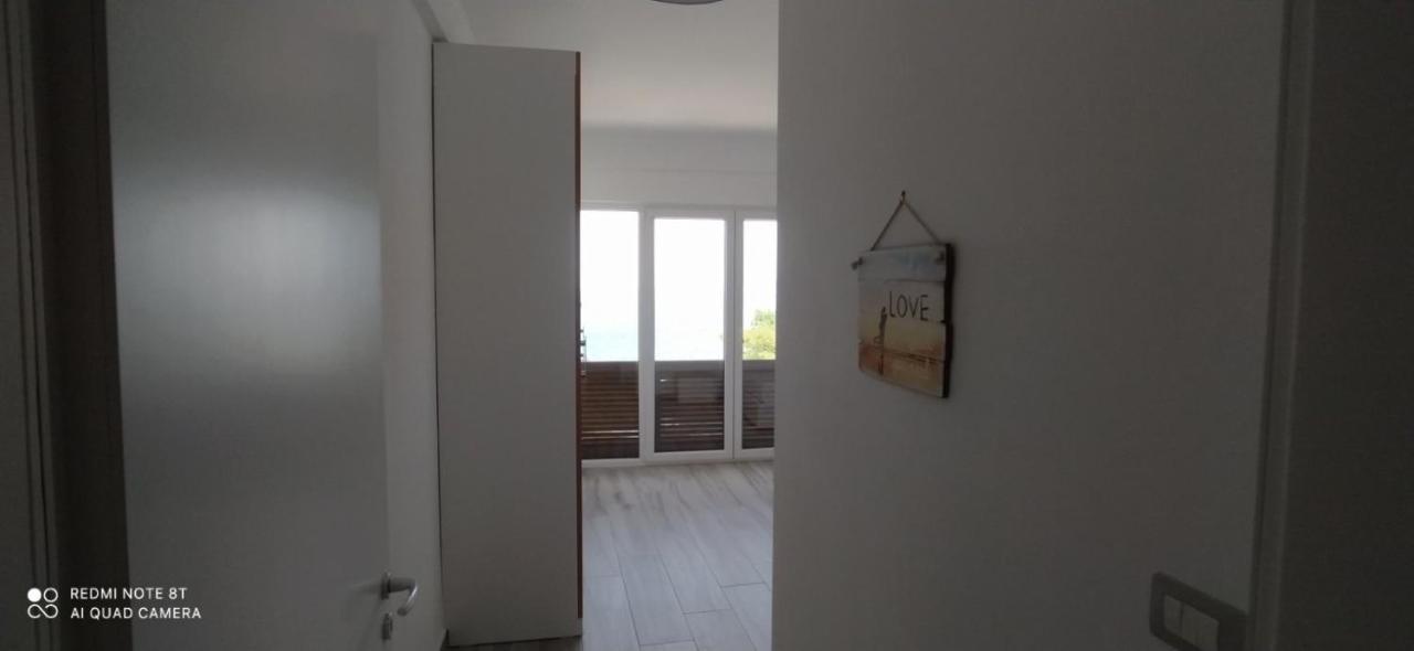Matthews Beach House Vlorë 外观 照片