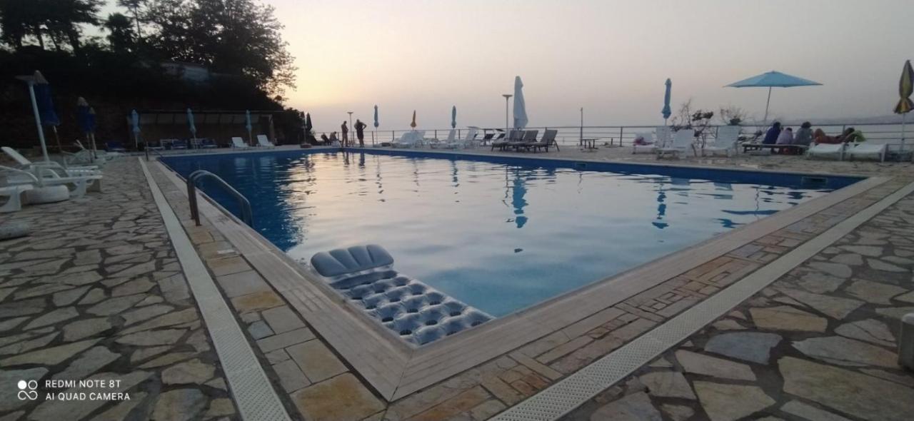 Matthews Beach House Vlorë 外观 照片