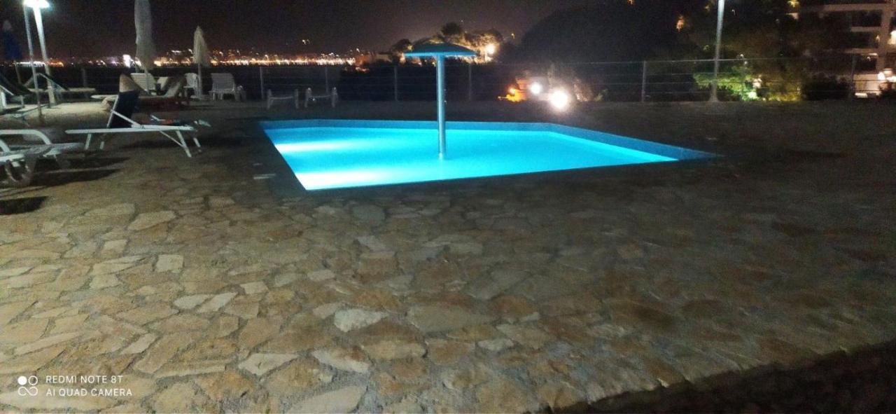 Matthews Beach House Vlorë 外观 照片