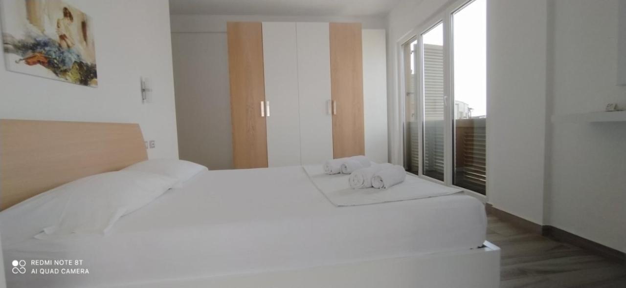 Matthews Beach House Vlorë 外观 照片