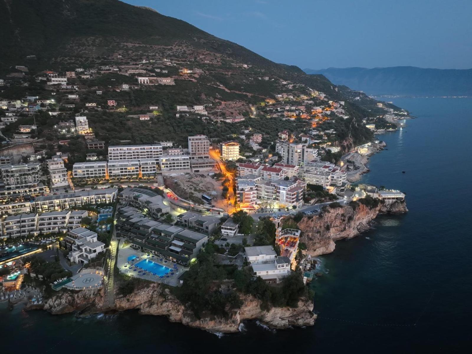 Matthews Beach House Vlorë 外观 照片
