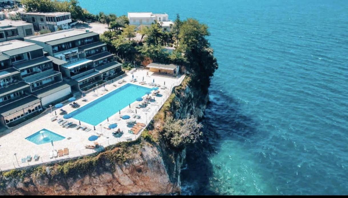 Matthews Beach House Vlorë 外观 照片